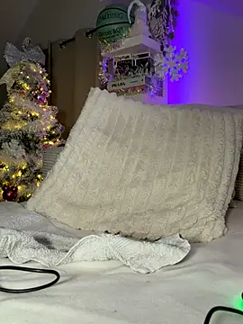 JezzyHill online show from 12/13/25, 07:53