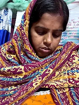 Beauty-queen online show from 11/16/25, 02:11