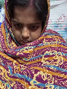 Beauty-queen online show from 12/20/25, 06:53