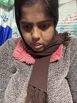 Beauty-queen online show from 12/22/25, 10:34