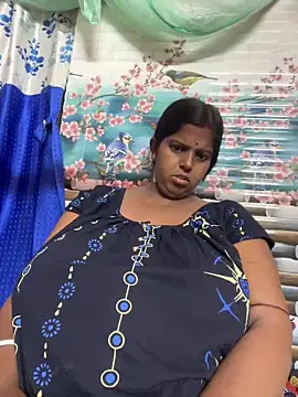 Beauty-queen online show from 03/25/26, 11:16