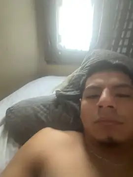 Snapshot of MynameisPaco chatting on 01/13/26, 03:39 MynameisPaco online show from 01/13/26, 03:39