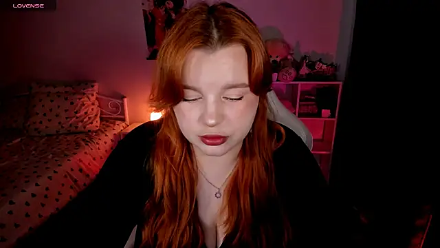  Lisa x online show from 10/23/25, 12:04