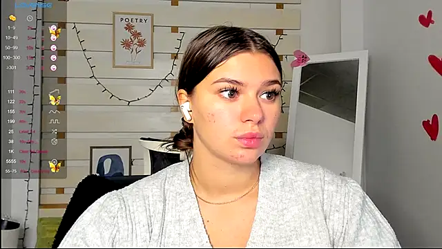 Josephine Kiss online show from 10/21/25, 12:39