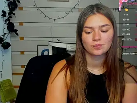 Snapshot of Josephine_Kiss chatting on 06/27/26, 04:01 Josephine Kiss online show from 06/27/26, 04:01