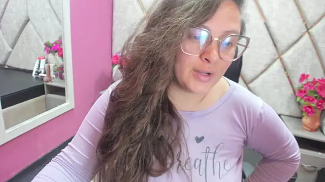 SaraThomso online show from 10/02/25, 04:08