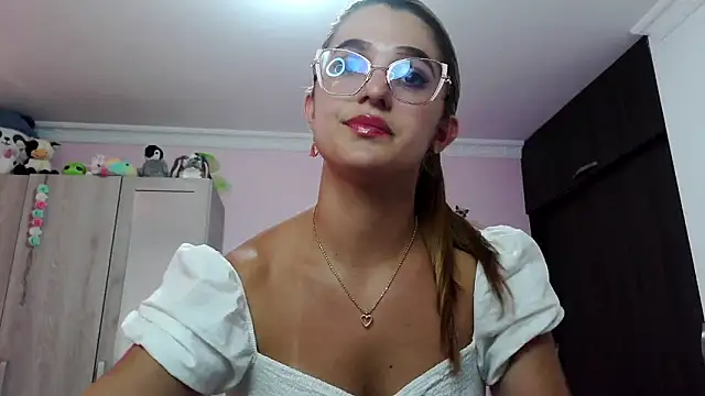 caroline jonson online show from 01/09/25, 07:08