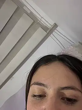 Lorraine Leon online show from 02/28/25, 03:48