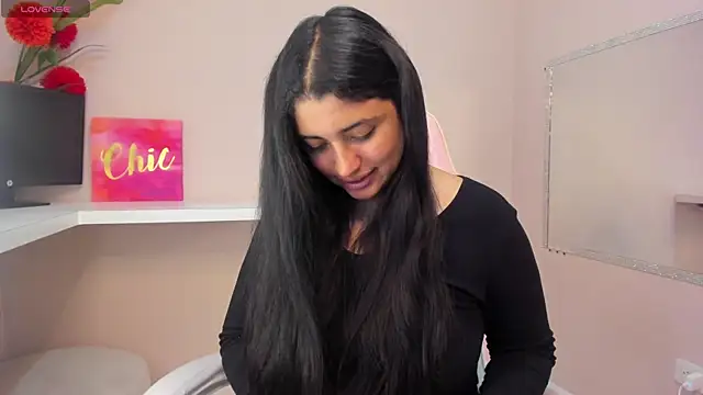 Snapshot of Danna_777_ chatting on 12/28/24, 11:48 Danna 777 online show from 12/28/24, 11:48
