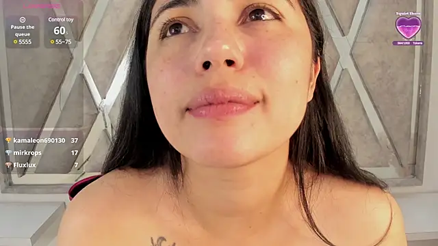 Snapshot of Danna_777_ chatting on 01/19/25, 04:54 Danna 777 online show from 01/19/25, 04:54