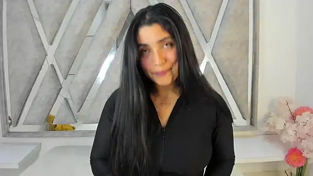 Snapshot of Danna_777_ chatting on 02/18/25, 12:15 Danna 777 online show from 02/18/25, 12:15