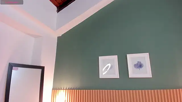  anavictoria  online show from 10/29/25, 12:07