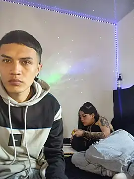 Tifanny Sweett online show from 11/30/25, 05:39