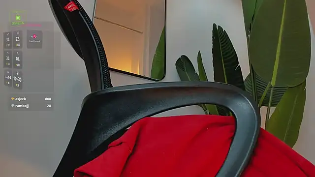 Snapshot of Whitney_Svonn chatting on 12/26/24, 07:27 Whitney Svonn online show from 12/26/24, 07:27