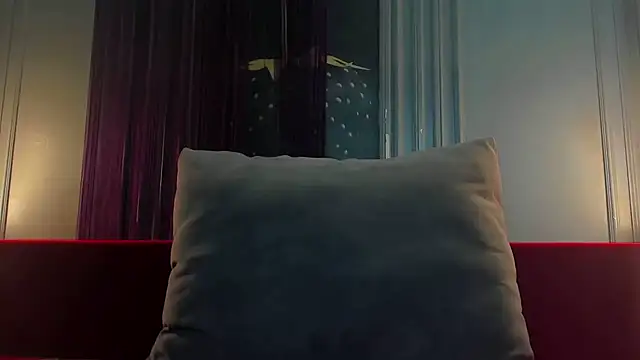 Snapshot of Whitney_Svonn chatting on 03/04/25, 08:24 Whitney Svonn online show from 03/04/25, 08:24