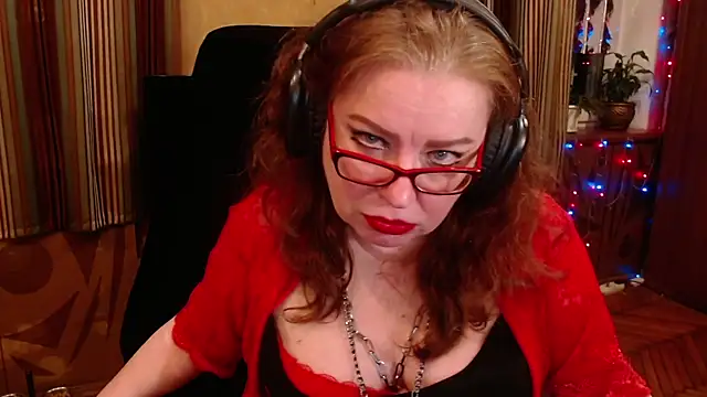 Snapshot of Miss_Tress chatting on 10/08/25, 11:46 Miss Tress online show from 10/08/25, 11:46