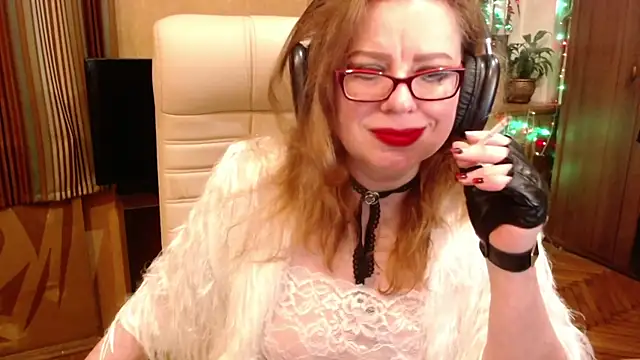 Miss Tress online show from 02/21/26, 08:54