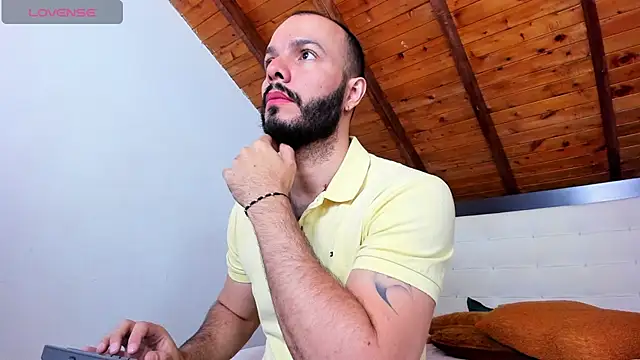 Tom Bailey online show from 09/28/25, 12:21