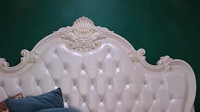 ArielBurn online show from 09/15/25, 12:21