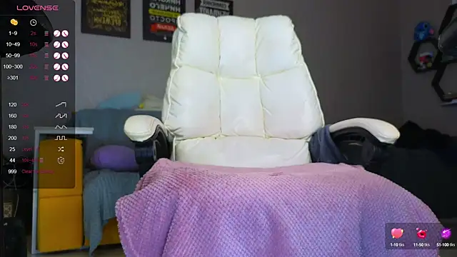 Snapshot of _Queen_lady_ chatting on 09/28/25, 11:15 Queen lady online show from 09/28/25, 11:15