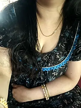 cuteyqueen online show from 02/02/26, 05:39