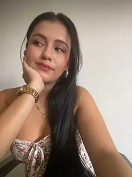 Snapshot of AbbyMillerrr chatting on 10/05/25, 03:32 AbbyMillerrr online show from 10/05/25, 03:32