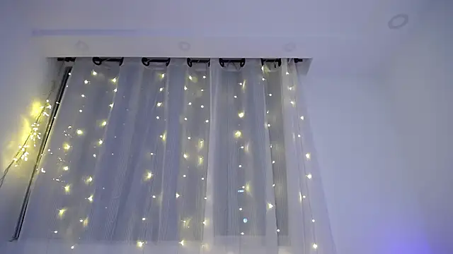 jesiicarabiit11 online show from 12/11/24, 09:52