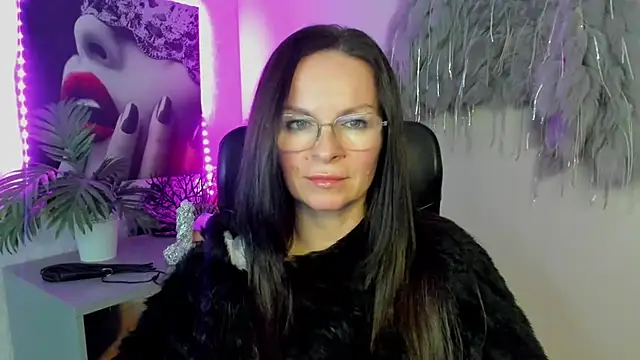 HelenLuxx online show from 03/04/26, 03:51