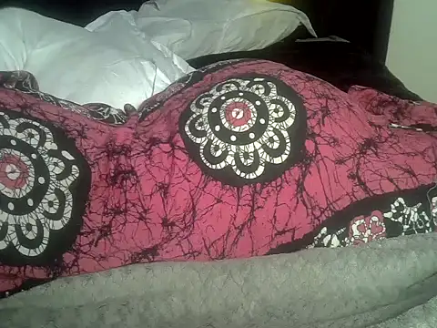 Snapshot of Its_tyra chatting on 02/26/26, 08:52 Its tyra online show from 02/26/26, 08:52