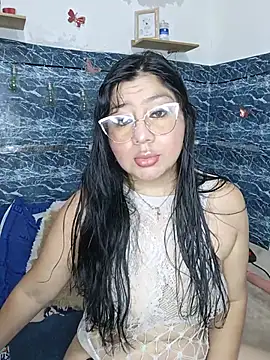 keterinjones--11 online show from 05/23/26, 05:12
