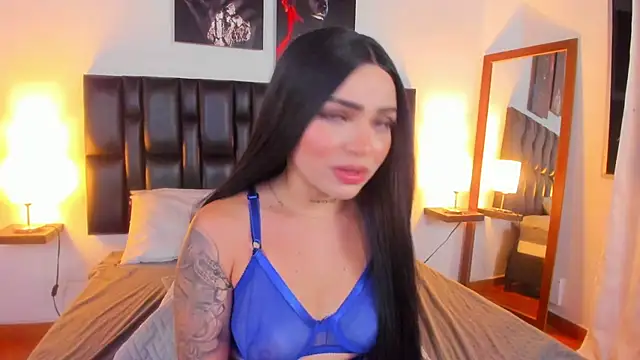 NicoleRouss online show from 01/08/25, 04:02