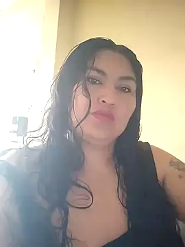 Snapshot of Marcela87 chatting on 12/05/24, 08:22 Marcela87 online show from 12/05/24, 08:22
