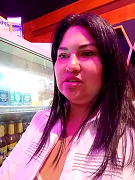 Snapshot of Marcela87 chatting on 02/09/25, 01:33 Marcela87 online show from 02/09/25, 01:33