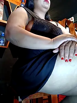 Snapshot of Marcela87 chatting on 02/27/25, 05:36 Marcela87 online show from 02/27/25, 05:36