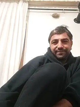 Snapshot of Muratcanik44 chatting on 03/07/26, 11:35 Muratcanik44 online show from 03/07/26, 11:35