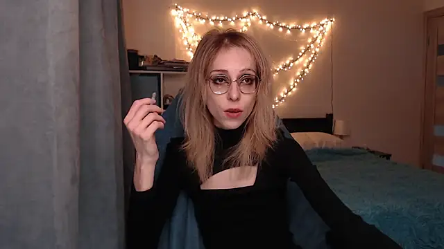 Snapshot of amber_quell_here chatting on 03/07/25, 02:12 amber quell here online show from 03/07/25, 02:12