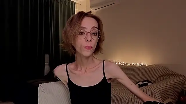 amber quell here online show from 02/26/26, 05:34