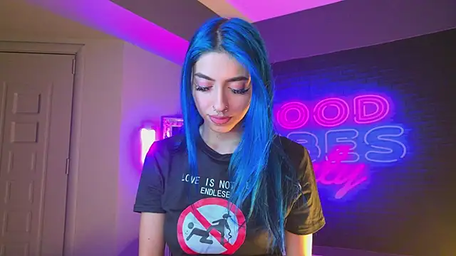 AriaVoss online show from 12/13/24, 03:16