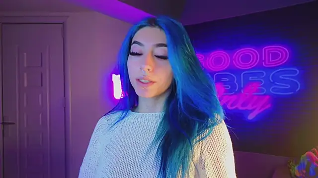 AriaVoss online show from 12/21/24, 08:54