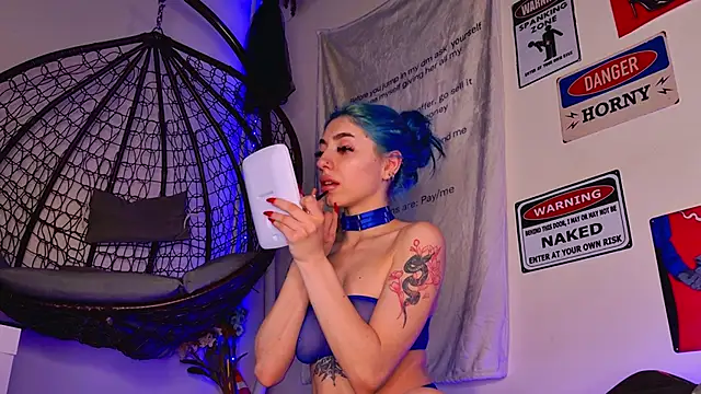 AriaVoss online show from 03/10/26, 10:59