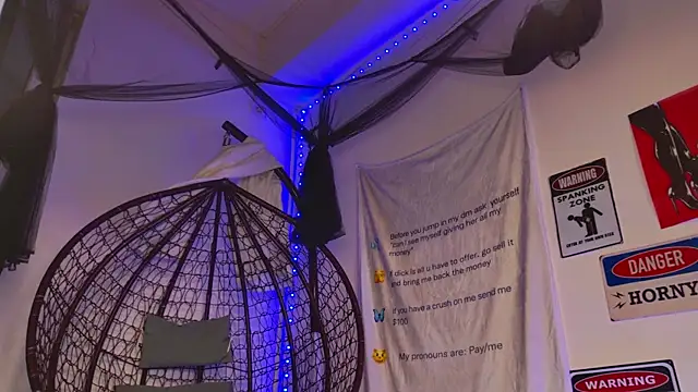 AriaVoss online show from 03/30/26, 08:32