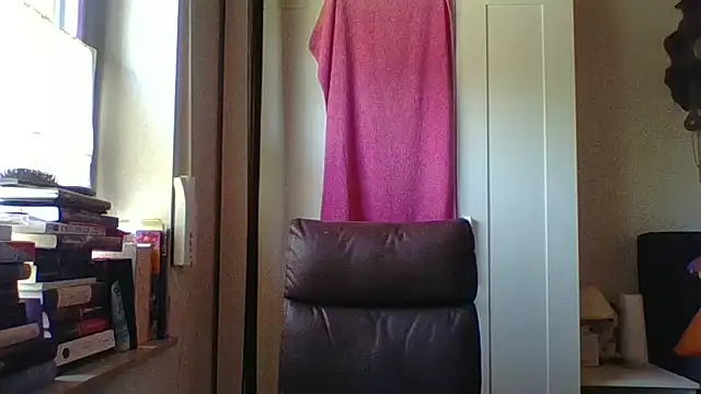 Snapshot of _squirty_cum_lady_ chatting on 06/18/26, 09:14 squirty cum lady online show from 06/18/26, 09:14