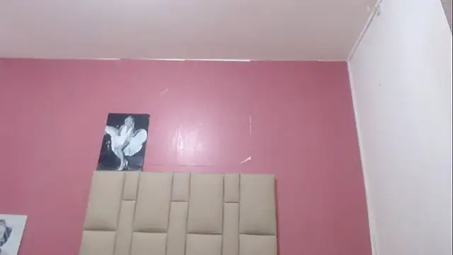 Snapshot of Amelia_Debora_Antonella chatting on 02/04/25, 06:38 Amelia Debora Antonella online show from 02/04/25, 06:38