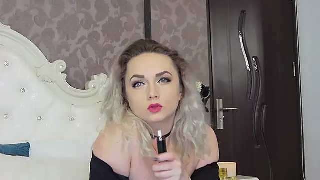 EllianaReese online show from 02/12/25, 02:35