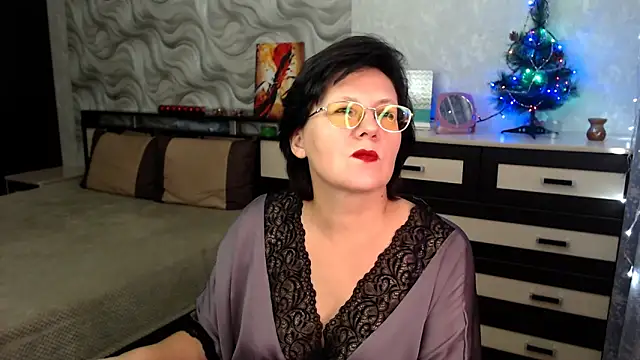 VitaCharm online show from 12/17/25, 08:26