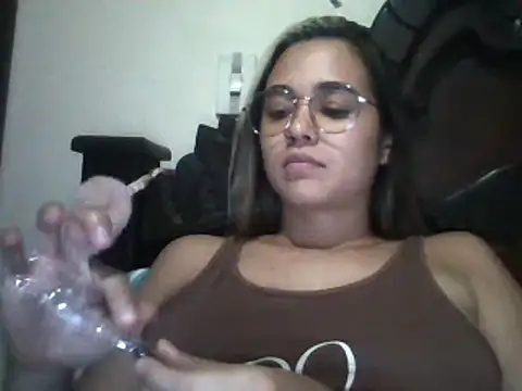 trianabell online show from 03/20/25, 01:24