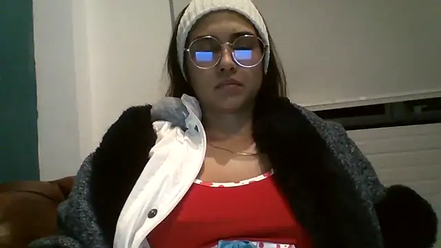 trianabell online show from 12/01/25, 01:32