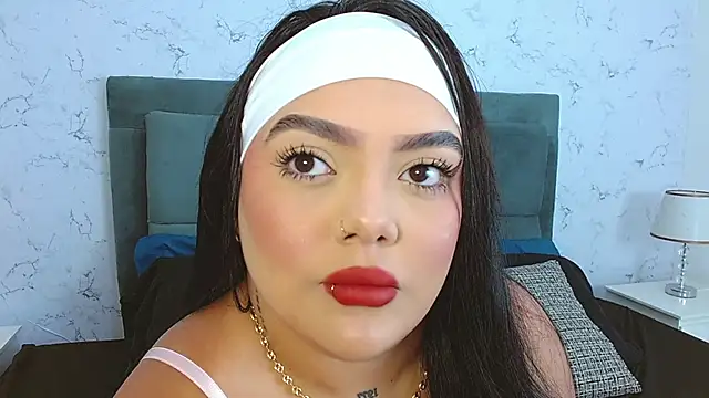 Brhiana Williamms online show from 04/07/26, 01:00