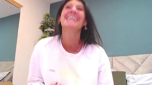 SharisWillian online show from 02/02/26, 03:38