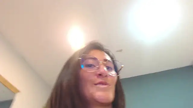 SharisWillian online show from 03/25/26, 03:45